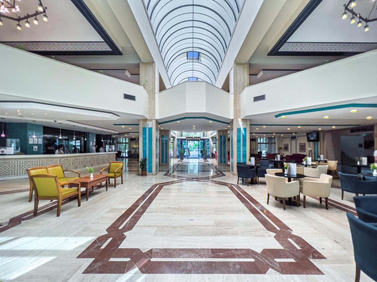 Spa Hotel Colossae Thermal Karahayit  Exterior foto Lobby