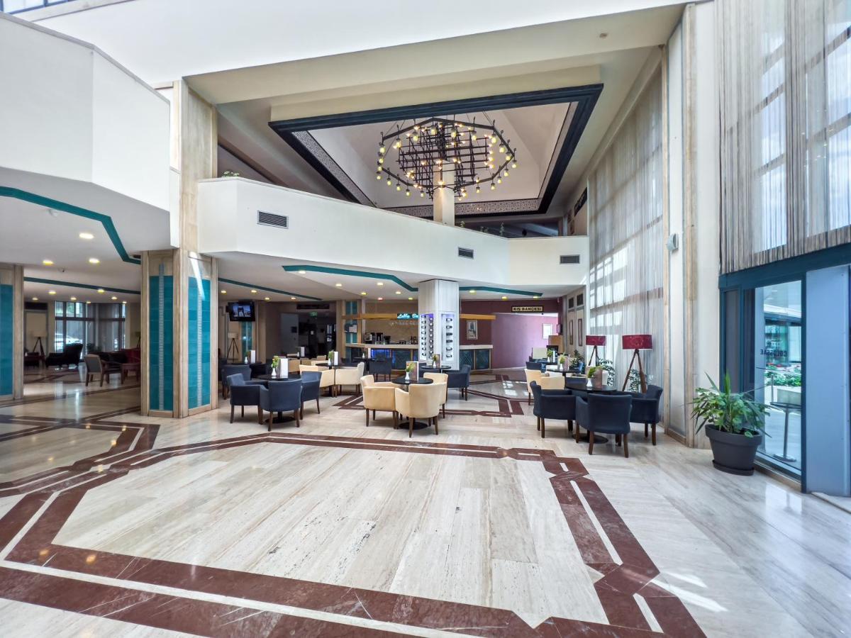 Spa Hotel Colossae Thermal Karahayit  Exterior foto Lobby